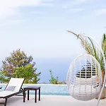 Etoni, Amazing Sea Views, Infinity Pool Vila *