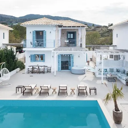 Etoni, Amazing Sea Views, Infinity Pool Villa