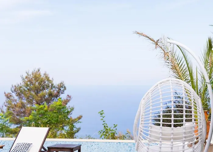 Etoni, Amazing Sea Views, Infinity Pool Villa *