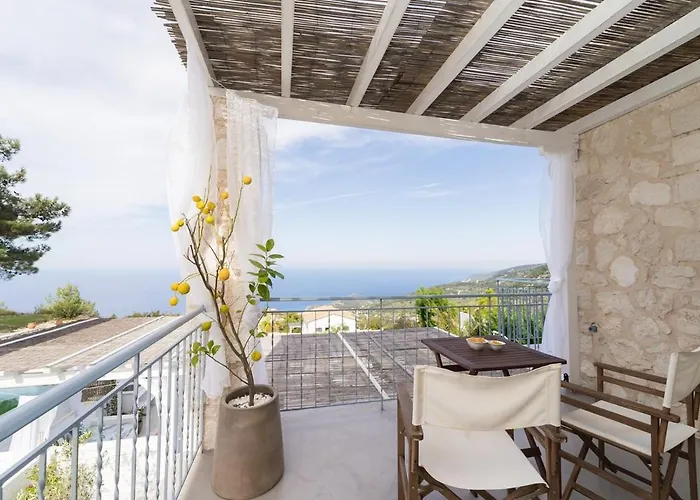 Etoni, Amazing Sea Views, Infinity Pool Villa