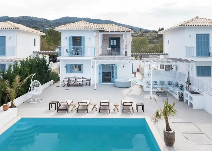 Etoni, Amazing Sea Views, Infinity Pool Villa